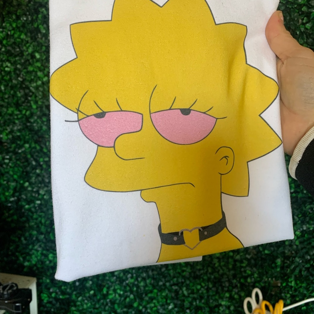 Graphic Tee | Stoned Lisa Simpson Tee